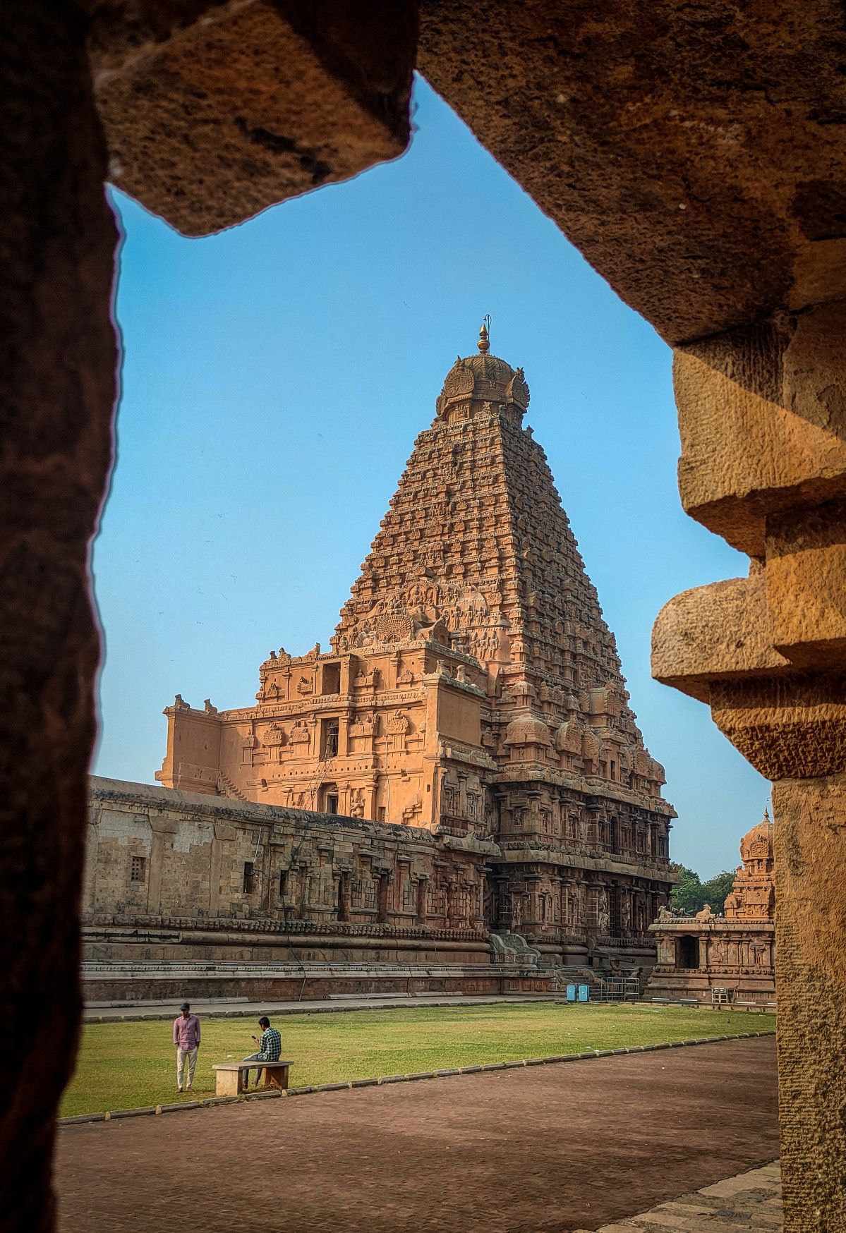 Thanjavur Brihadeeswarar Temple UNESCO pilgrimage tour from Madurai Tamil Nadu